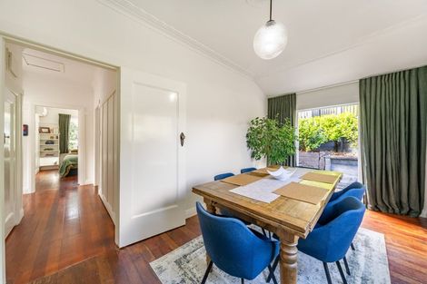 Photo of property in 147 Severn Street, Island Bay, Wellington, 6023