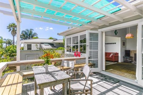 Photo of property in 9 Macky Avenue, Devonport, Auckland, 0624