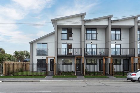 Photo of property in 9/180 Marine Parade, New Brighton, Christchurch, 8083