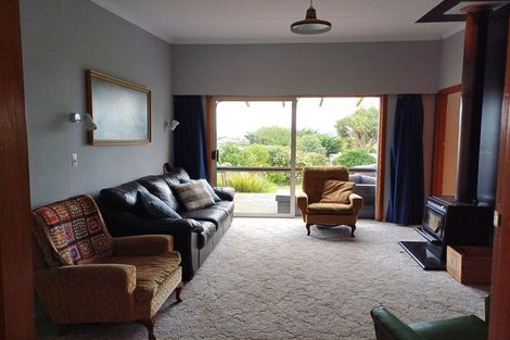 Photo of property in 10 Magdala Street, Kakanui, Oamaru, 9495