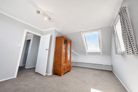Photo of property in 43 Amapur Drive, Khandallah, Wellington, 6035