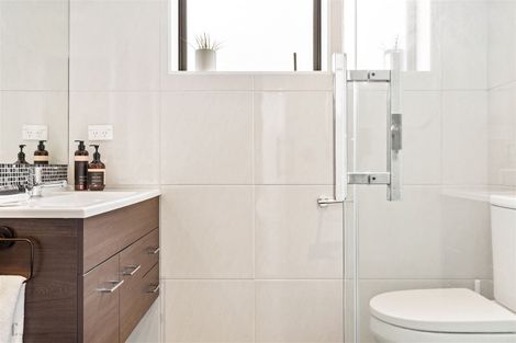 Photo of property in 215 Hobsonville Point Road, Hobsonville, Auckland, 0616