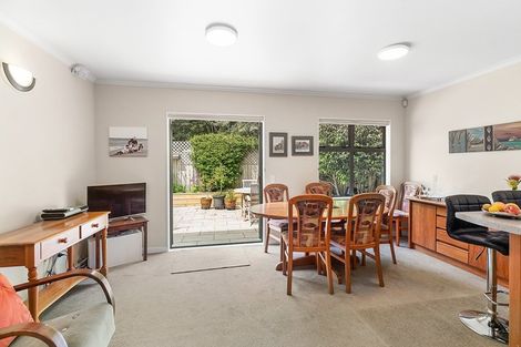 Photo of property in 2/23 Tanera Crescent, Brooklyn, Wellington, 6021