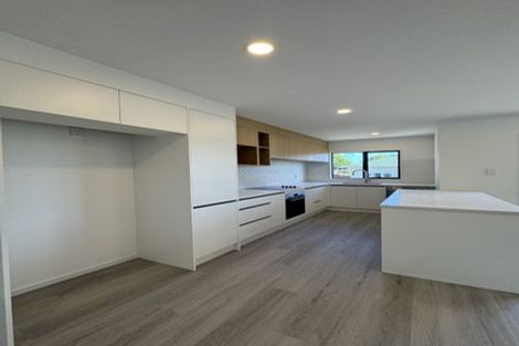 Photo of property in 12b Elcoat Avenue, Te Atatu South, Auckland, 0610