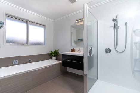 Photo of property in 12 Holbrook Way, Westmorland, Christchurch, 8025