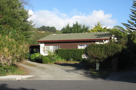 Photo of property in 10 Kew Grove, Raumati Beach, Paraparaumu, 5032