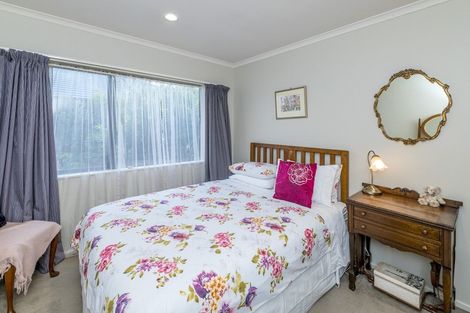 Photo of property in 162 Guildford Drive, Paraparaumu Beach, Paraparaumu, 5032