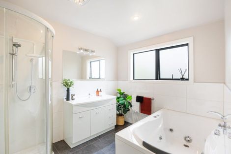 Photo of property in 49 Balrickard Way, Milson, Palmerston North, 4414