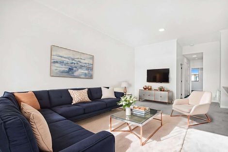 Photo of property in 17/11 Carlos Drive, Flat Bush, Auckland, 2016