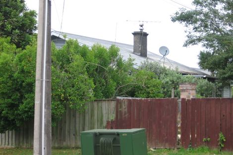 Photo of property in 22 Rimu Street, New Lynn, Auckland, 0600