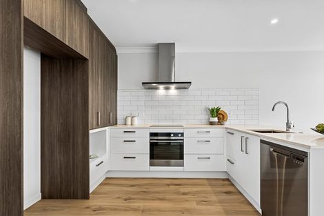 Photo of property in 1 Park Green Avenue, Rosehill, Papakura, 2113