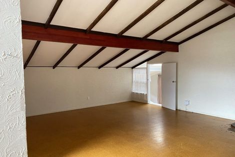 Photo of property in 27 Royal Arch Place, Rosehill, Papakura, 2113