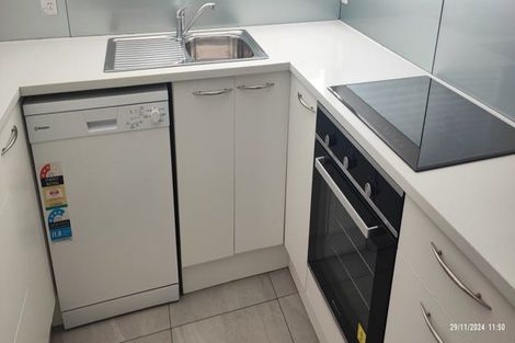 Photo of property in 1/1 Tomintoul Place, Highland Park, Auckland, 2010