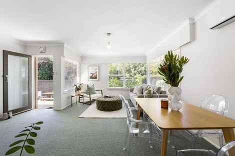 Photo of property in 1/153 Shakespeare Road, Milford, Auckland, 0620