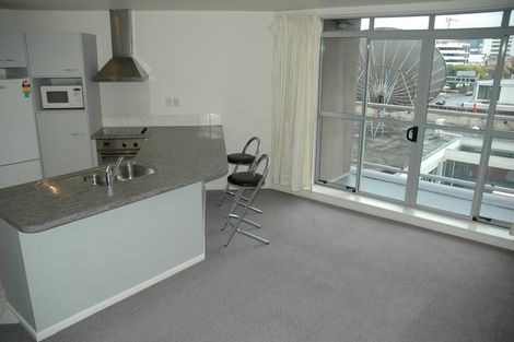 Photo of property in Grandstand Apartments, 80u6 Kent Terrace, Mount Victoria, Wellington, 6011