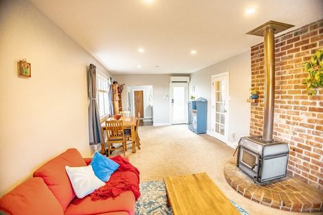 Photo of property in 25 Hugh Street, Sawyers Bay, Port Chalmers, 9023