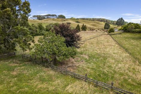 Photo of property in 77 Dorset Road, Hillsborough, New Plymouth, 4372