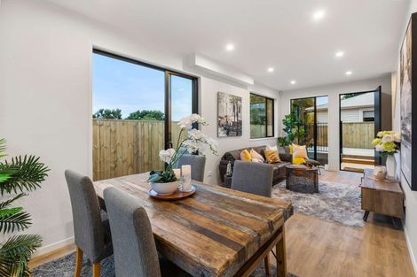 Photo of property in 4/14 Roland Hill, Glen Eden, Auckland, 0602