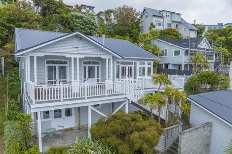 Photo of property in 48 Maida Vale Road, Roseneath, Wellington, 6011