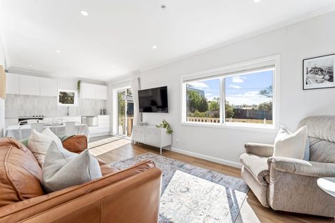Photo of property in 851 Whangaparaoa Road, Manly, Whangaparaoa, 0930