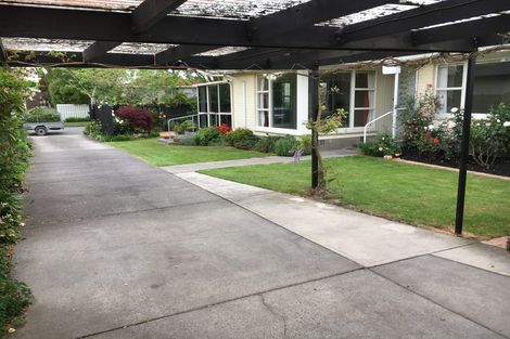 Photo of property in 51 Kent Lodge Avenue, Avonhead, Christchurch, 8042