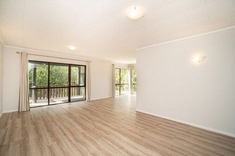 Photo of property in 765 Makerua Road, Tokomaru, Palmerston North, 4474