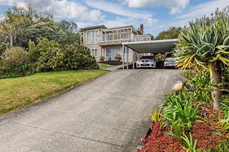 Photo of property in 35 Bayview Road, Browns Bay, Auckland, 0630