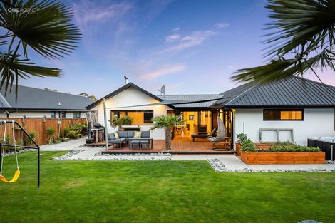 Photo of property in 77 Bayliss Drive, Kaiapoi, 7630
