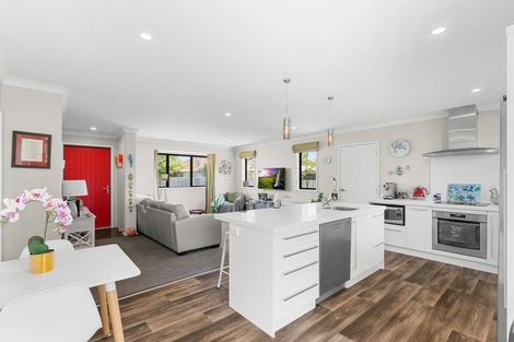 Photo of property in 396 Bower Avenue, Parklands, Christchurch, 8083
