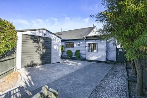 Photo of property in 1212 Jellicoe Street, Mayfair, Hastings, 4122