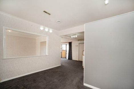 Photo of property in 6 Belvedere Crescent, Takaro, Palmerston North, 4412