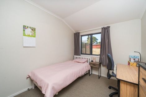 Photo of property in 74 Lincoln Street, Ashhurst, 4810