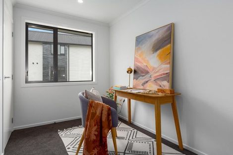 Photo of property in 21 Oakum Road, Whitby, Porirua, 5024