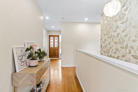 Photo of property in 70 Bassett Road, Johnsonville, Wellington, 6037