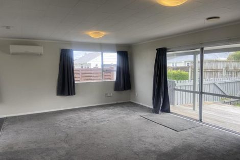 Photo of property in 446f1- Fergusson Drive, Heretaunga, Upper Hutt, 5018
