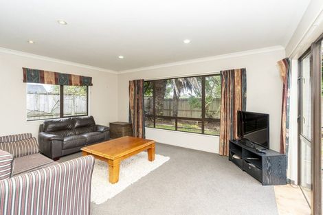 Photo of property in 16 Grasmere Court, Huntington, Hamilton, 3210