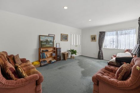 Photo of property in 1 Cobbe Place, Pomare, Rotorua, 3015