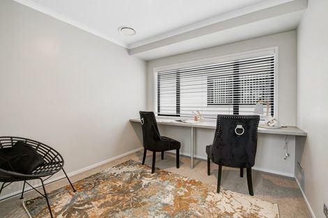 Photo of property in 9 Barque Rise, Long Bay, Auckland, 0630