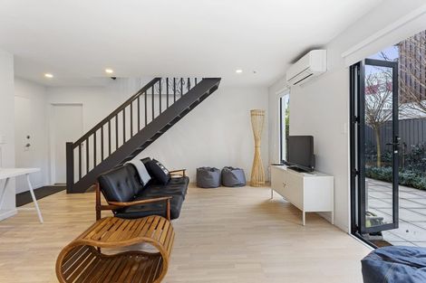 Photo of property in 2/388 Montreal Street, Christchurch Central, Christchurch, 8013