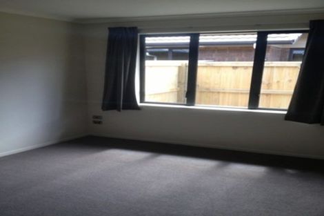 Photo of property in 102u4 Old Farm Road, Hamilton East, Hamilton, 3216