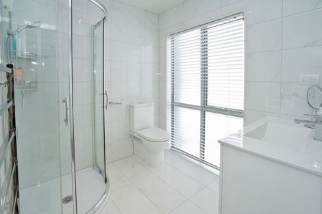 Photo of property in 13u2 Crosher Place, Silverdale, Hamilton, 3216