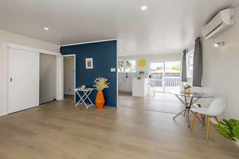 Photo of property in 8 Lympne Lane, Mangere, Auckland, 2022