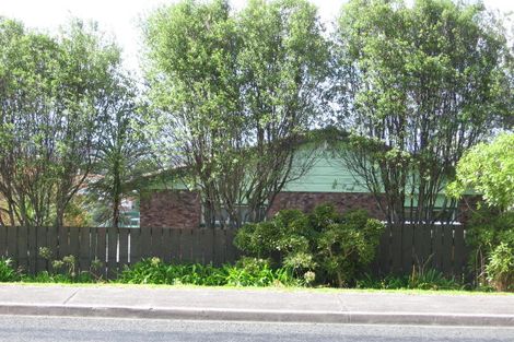 Photo of property in 1/87 Sunset Road, Totara Vale, Auckland, 0632