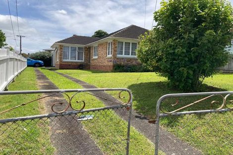 Photo of property in 53 Strid Road, Te Atatu South, Auckland, 0610