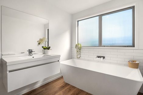 Photo of property in 79 Empire Crescent, Papamoa, 3118