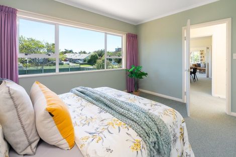 Photo of property in 68 Ocean Road, Paraparaumu Beach, Paraparaumu, 5032
