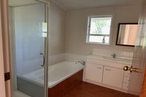 Photo of property in 72 Avondale Road, Taradale, Napier, 4112