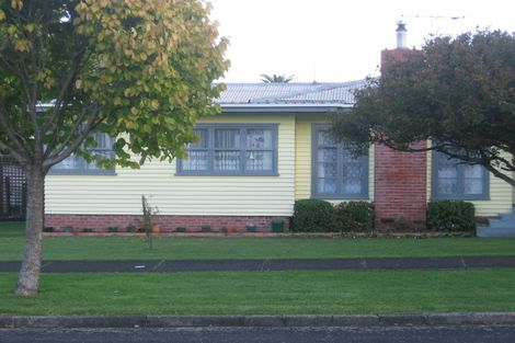 Photo of property in 10 Fyfe Avenue, Papatoetoe, Auckland, 2025