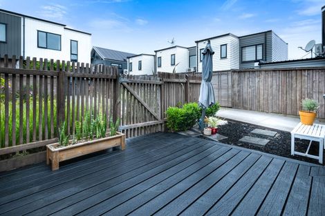 Photo of property in 35 Saltmarsh Road, Hobsonville, Auckland, 0616