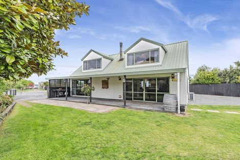 Photo of property in 19 Mclaughlins Road, Darfield, 7510